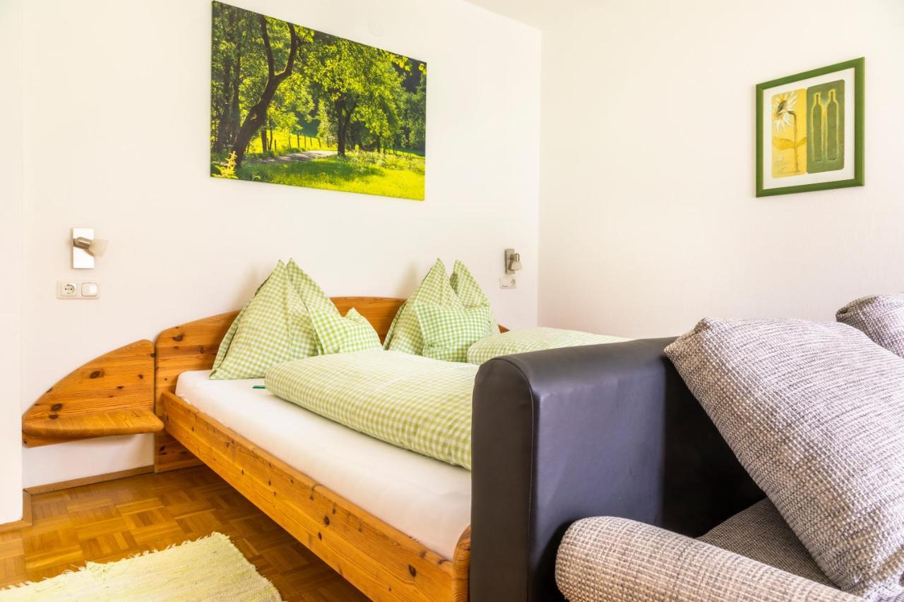 Hinterkellaubauer Bed and Breakfast Kuchl Exteriör bild