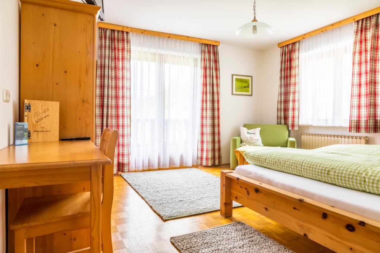 Hinterkellaubauer Bed and Breakfast Kuchl Exteriör bild