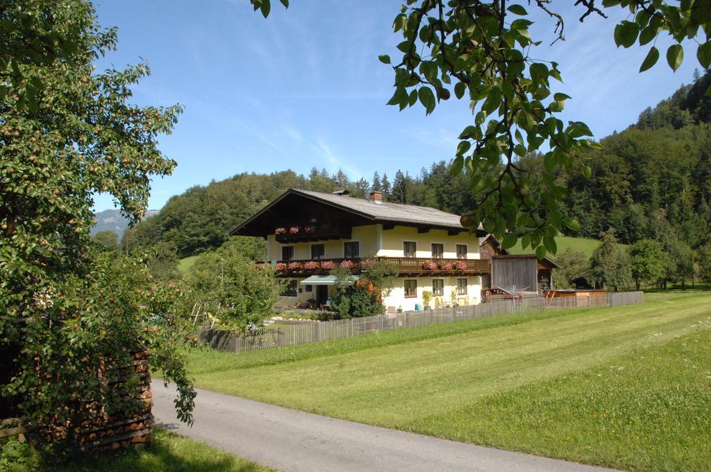 Hinterkellaubauer Bed and Breakfast Kuchl Exteriör bild
